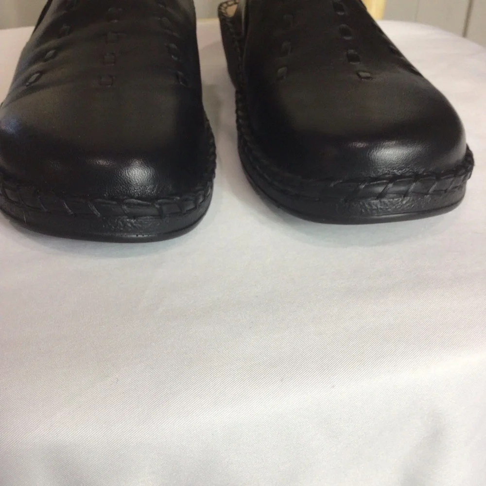 Duck Head Womens Anne Black Slip-on Comfort Clog Shoe Size 8.5